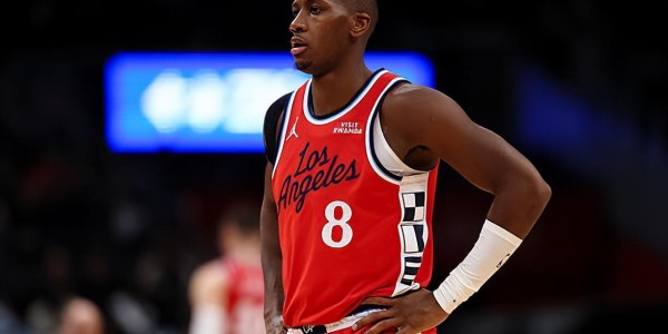 半岛体育官网-本赛季首次遭遇伤病！快船后场大闸的状态会因此受到影响吗？