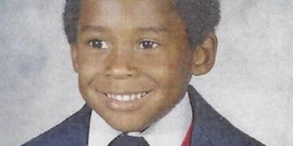 半岛体育APP-NBA球星童年照：库里变化最大，认出5个才算得上老球迷|斯蒂芬·库里|詹姆斯|德维恩·韦德|保罗·皮尔斯|保罗-皮尔斯_新浪体育_新浪新闻