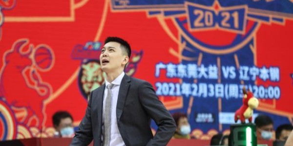 半岛体育网址-憾负广东喜忧参半 杨鸣：深度和体能比不上十冠王