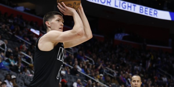 半岛体育网址-生涯新高！8号秀杰明12中8&amp;amp;6记三分拿下26分4板2助