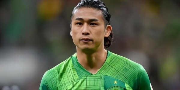 半岛体育APP-成都蓉城中锋位置首次坐拥五大强援，两人有望踢主力，值得期待