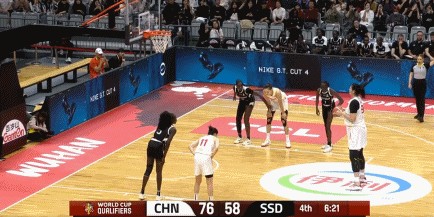 半岛体育网址-女篮“核武”小试牛刀！张子宇7中5砍11分5板 下半场获提前轮休待遇|中国女篮|南苏丹|南苏丹女篮|女篮世界杯|北京女篮_新浪体育_新浪新闻