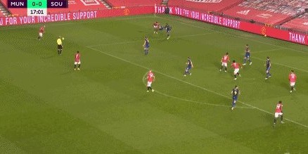 半岛体育官网-【早报】欺凌乡里！曼联9球屠杀圣徒！