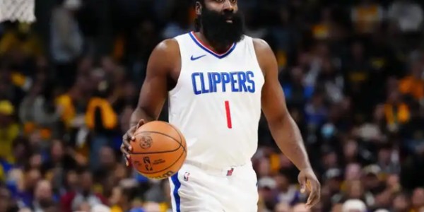 半岛体育在线-骑士输给独行侠的背后，哈登与球队蜜月结束，詹姆斯迎来重磅利好